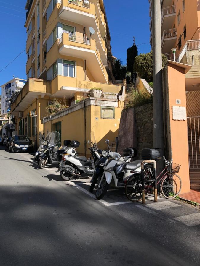 La Casa Della Nini Apartment ซานเรโม ภายนอก รูปภาพ